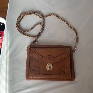 Tan crossbody purse
